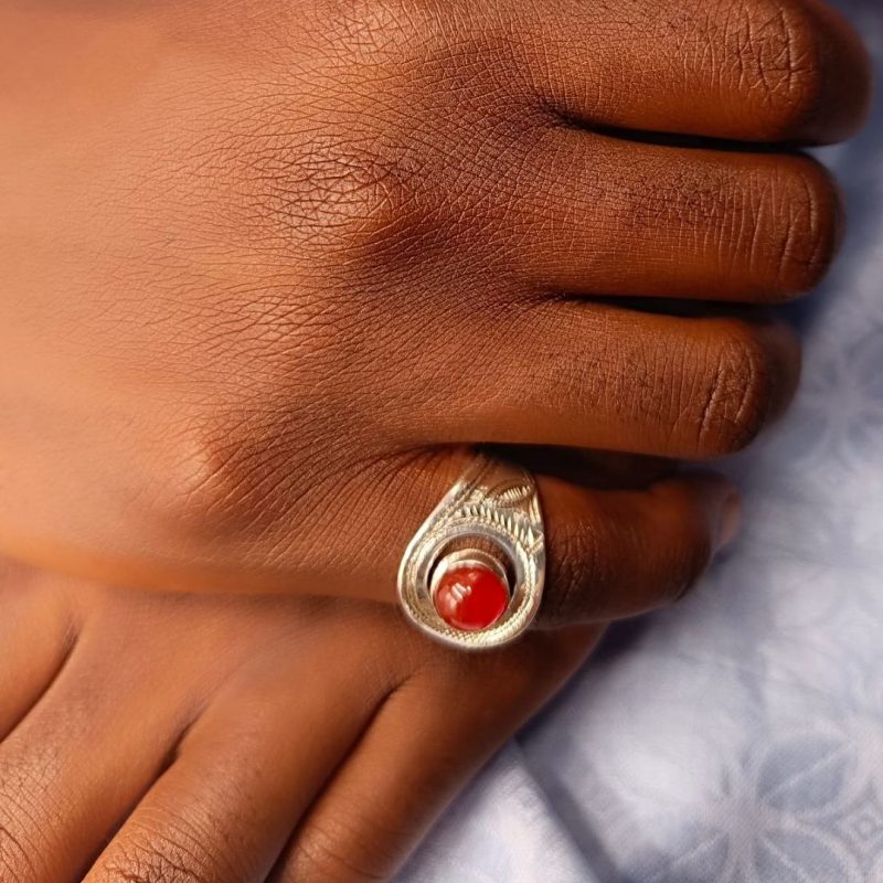 Bague touareg unisexe pierre d'agate rouge