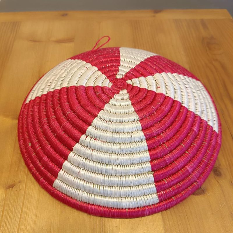 Panier tressé du kenya